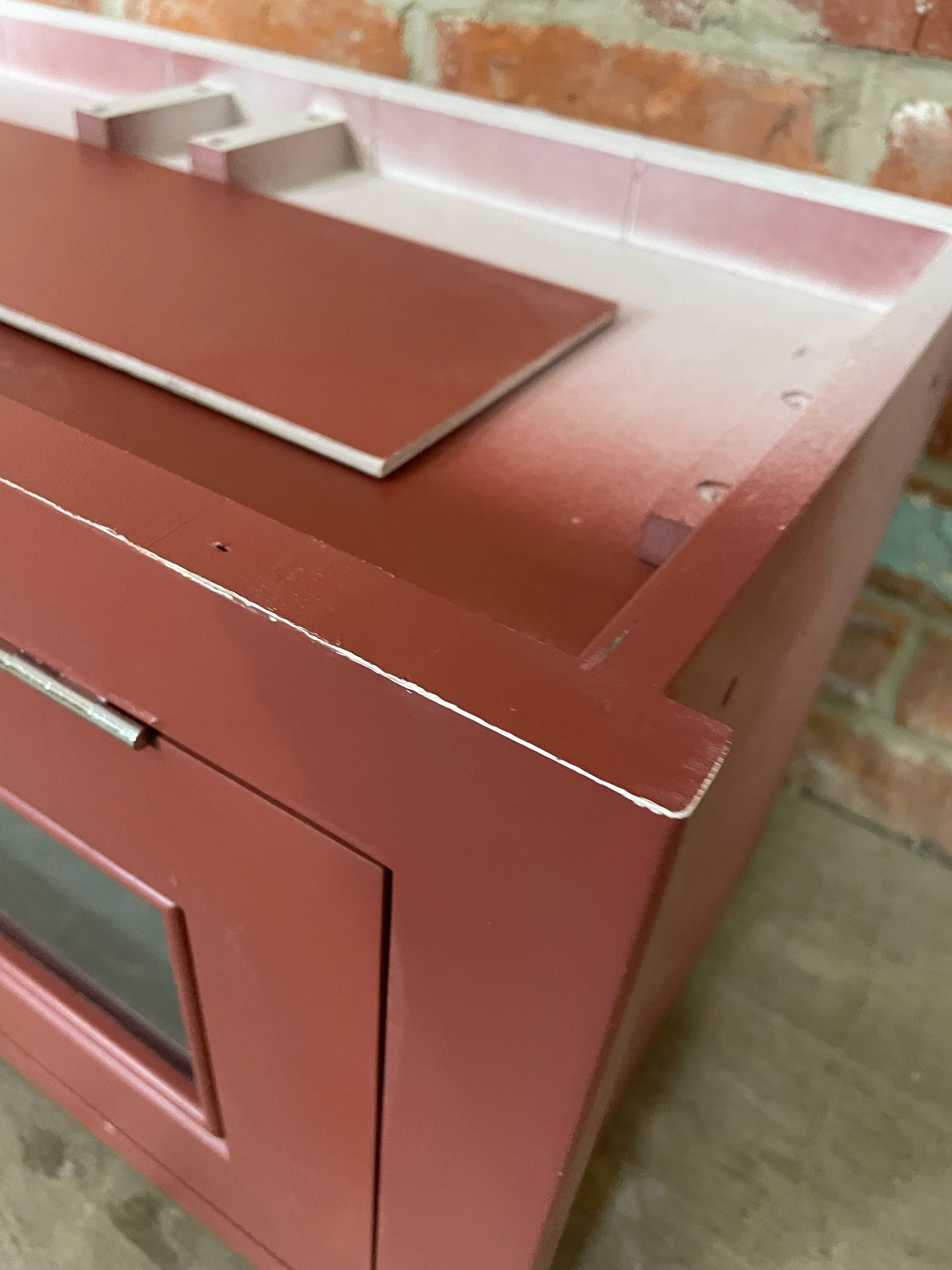 Chichester 690 Glazed Top Box Cabinet - Paprika - Image 5