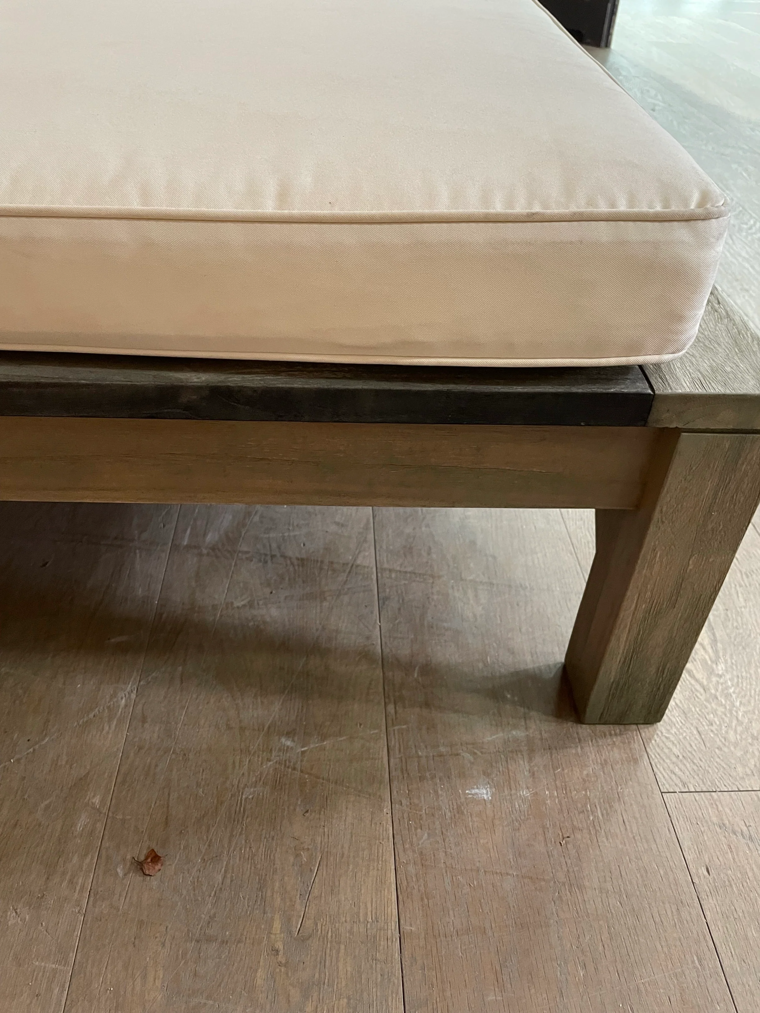 Harmondsworth Sunlounger with Natural Cushion - Image 6