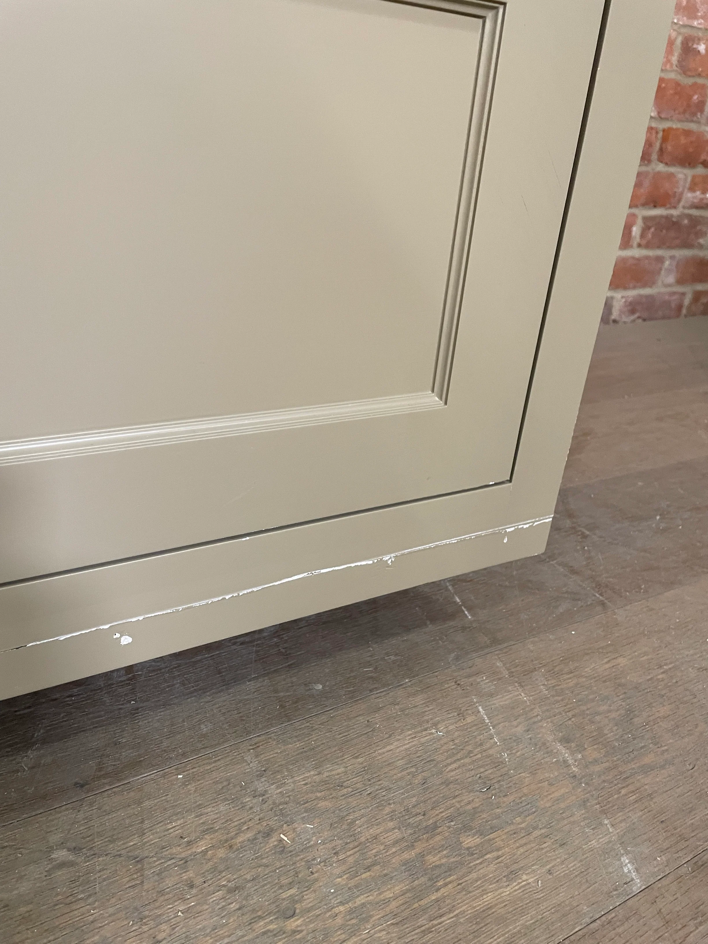 Henley 1120 Drawer Base Cabinet - Lead Light - Image 10