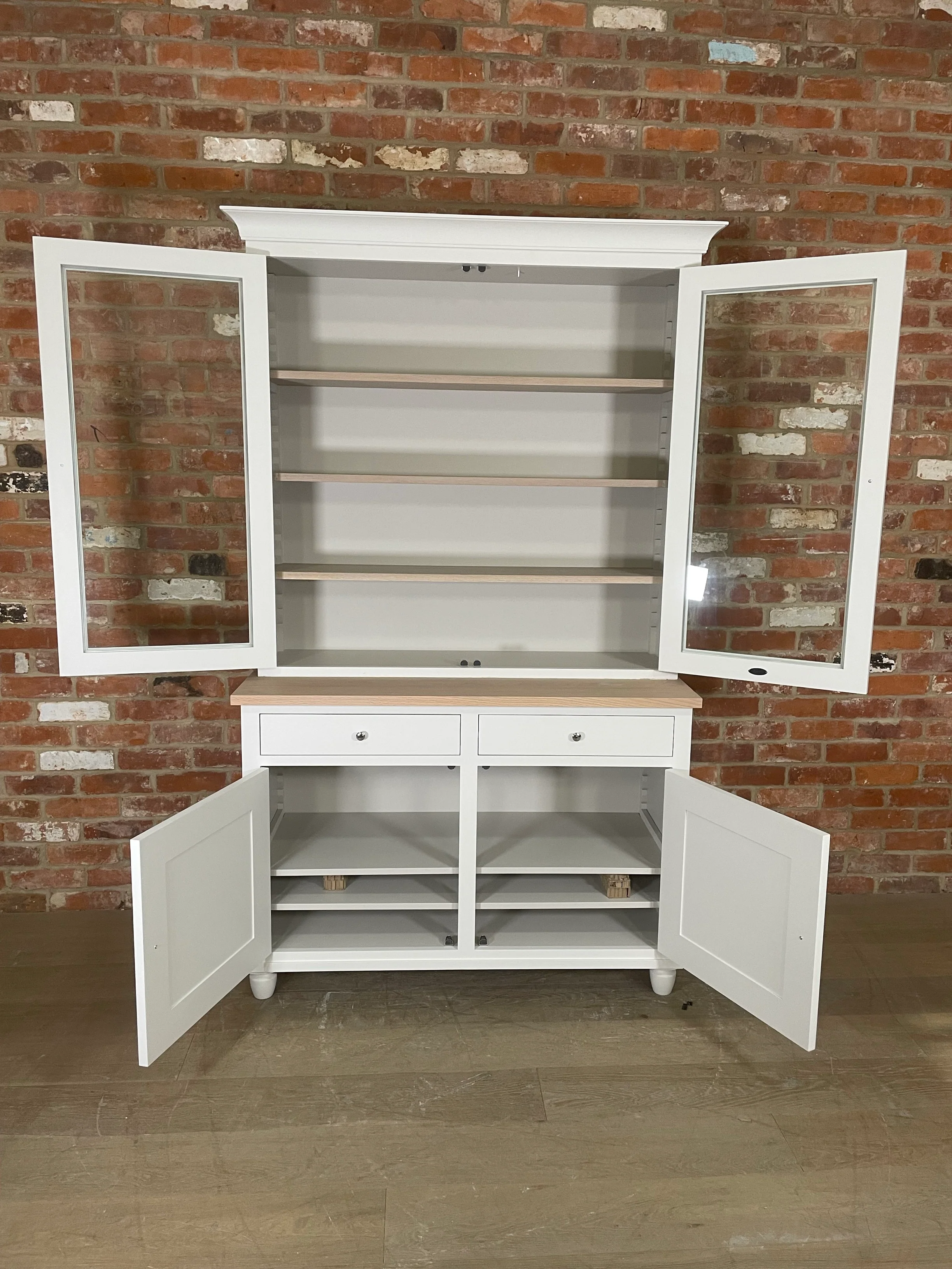 Suffolk 4ft Contemporary Glazed Dresser - Silver Birch- No Lighting - Image 3