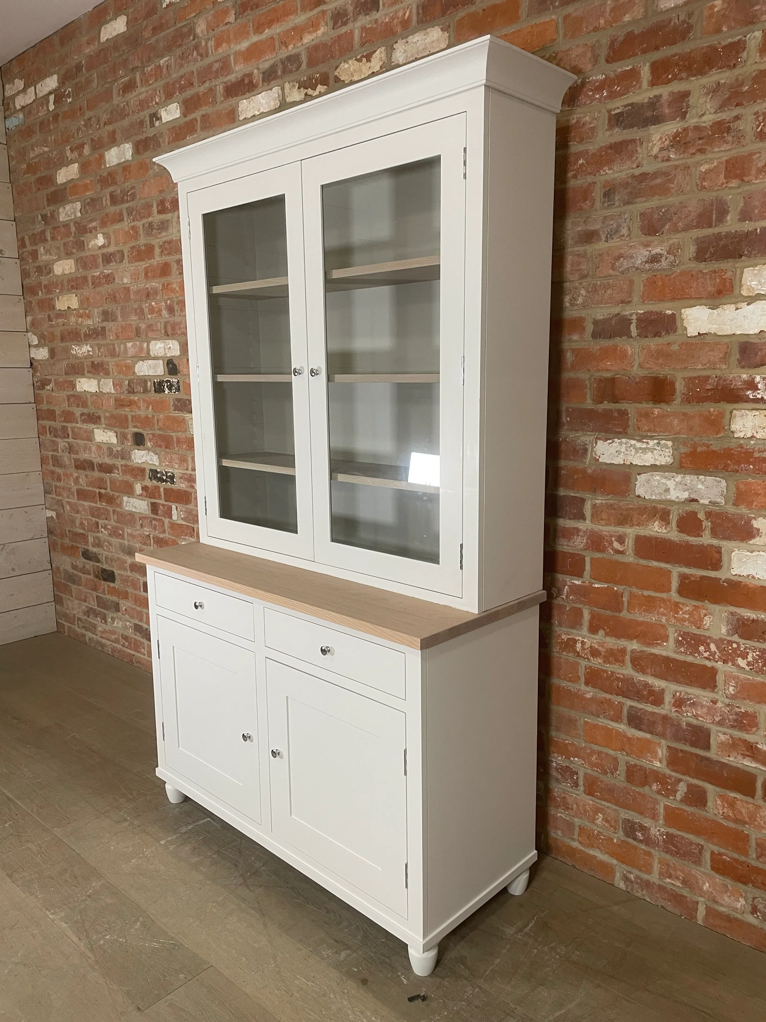 Suffolk 4ft Contemporary Glazed Dresser - Silver Birch- No Lighting - Image 4